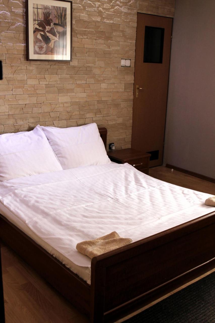 Bar Malwa Motel Aleksandrów Łódzki Eksteriør billede