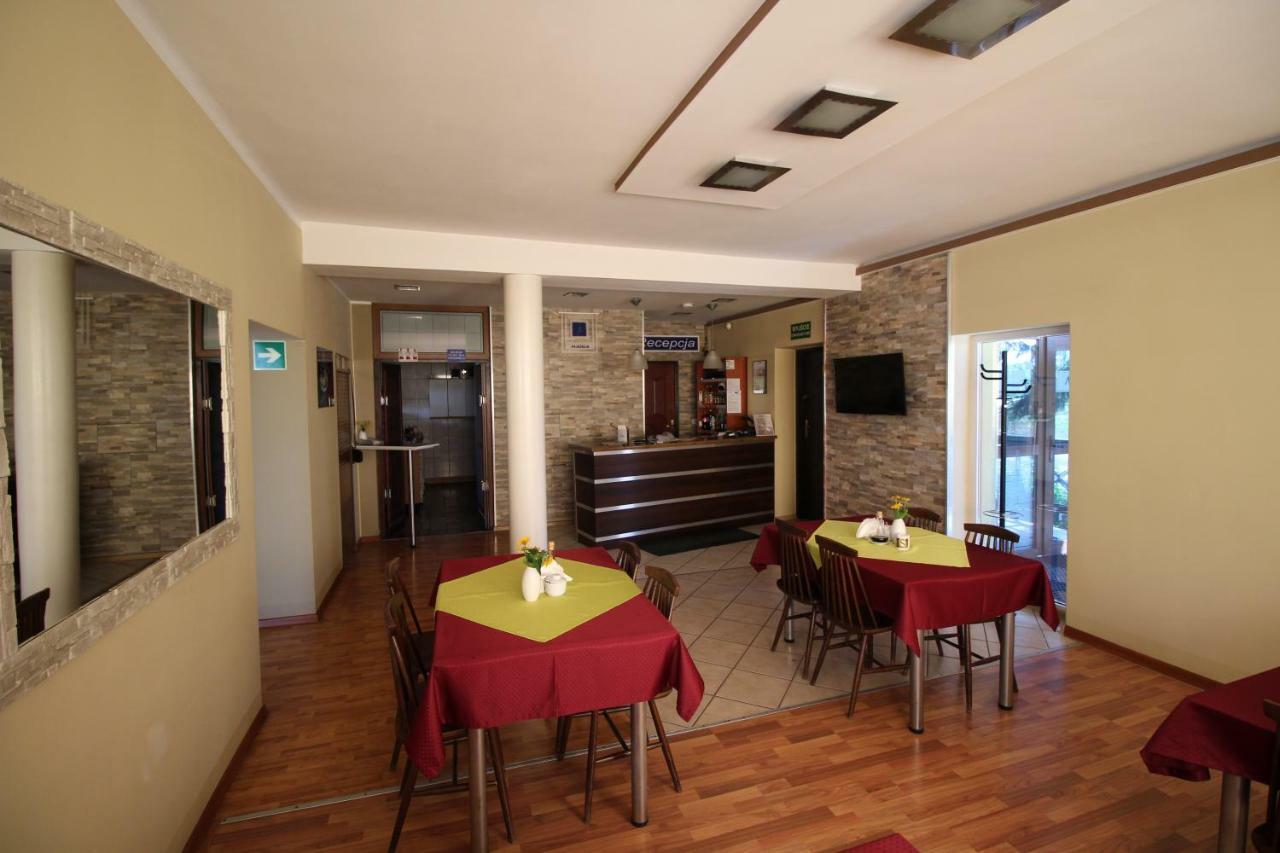 Bar Malwa Motel Aleksandrów Łódzki Eksteriør billede